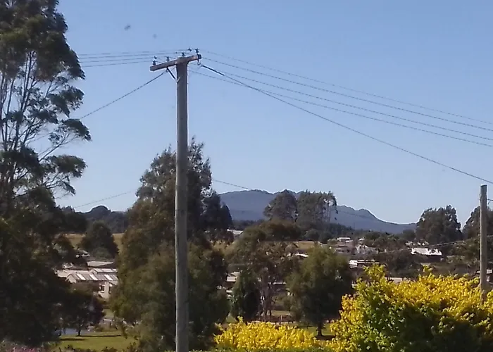 Waratah Waterfall Retreat Unit1 Free Wifi & Free Pay Tv