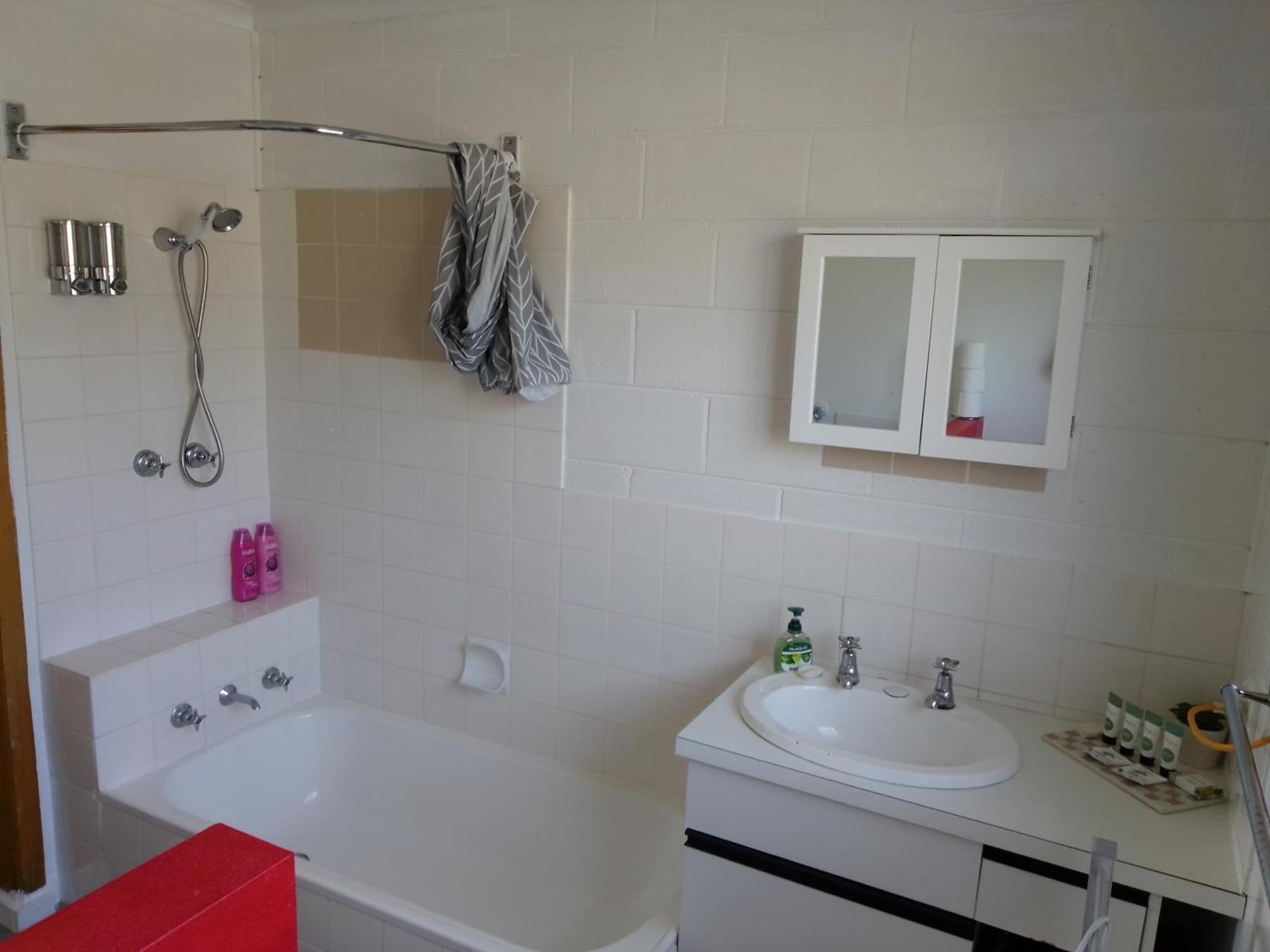 Apartment Waterfall Retreat Unit1 Free Wifi & Free Pay Tv *